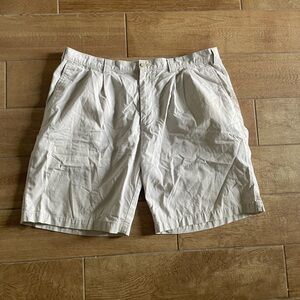 Ashworth Golf men’s beige tan 9.5” Shorts 40